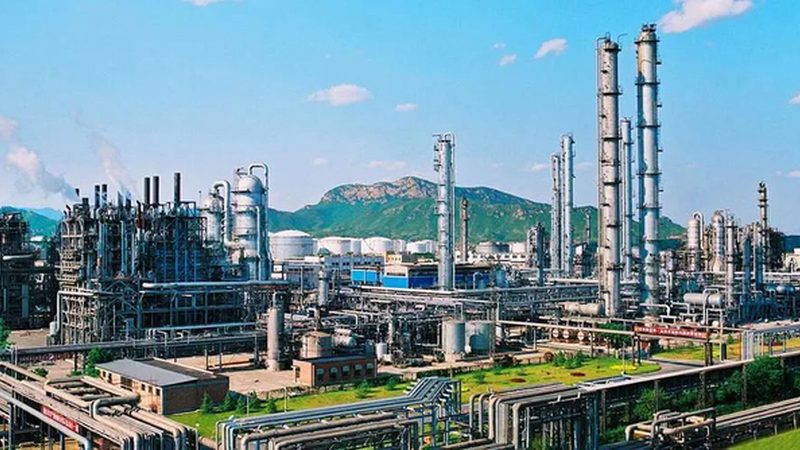 环保型化工原料市场报价：趋势与挑战并存**