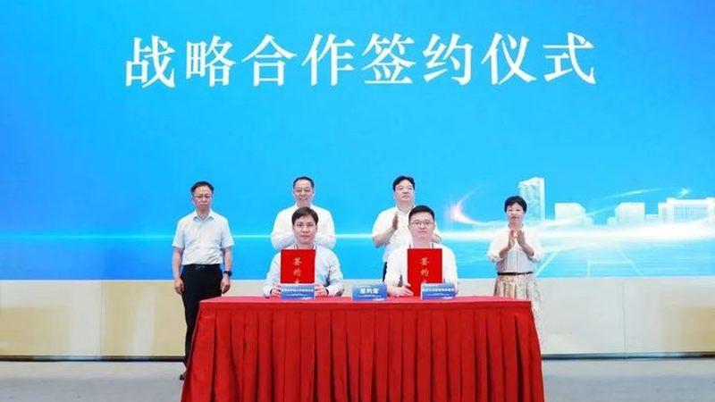 以下是一些在市场上具有较高知名度和良好口碑的上海新材料品牌：